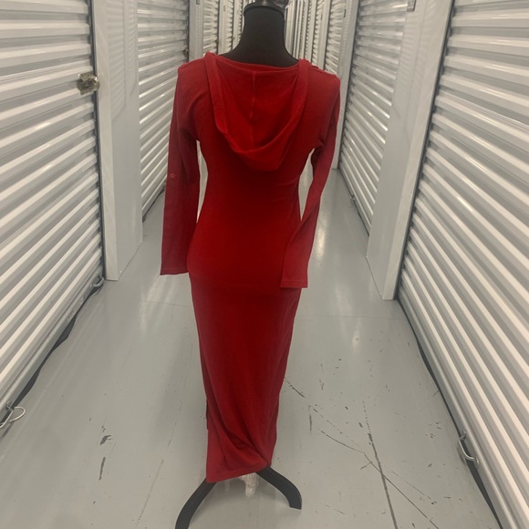 Monteau Hooded Dress - Picture 10 of 12